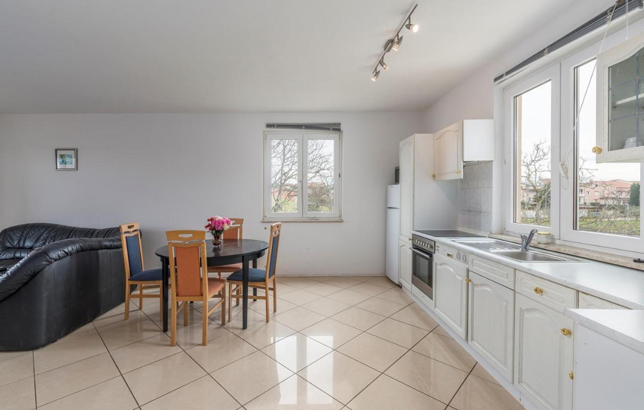 Apart Residence Leko Пореч Екстериор снимка