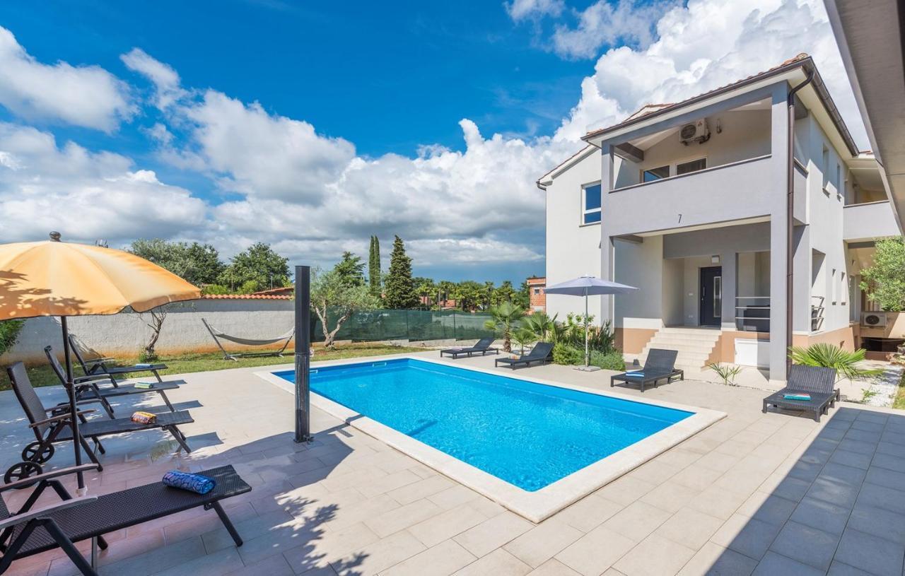 Apart Residence Leko Пореч Екстериор снимка