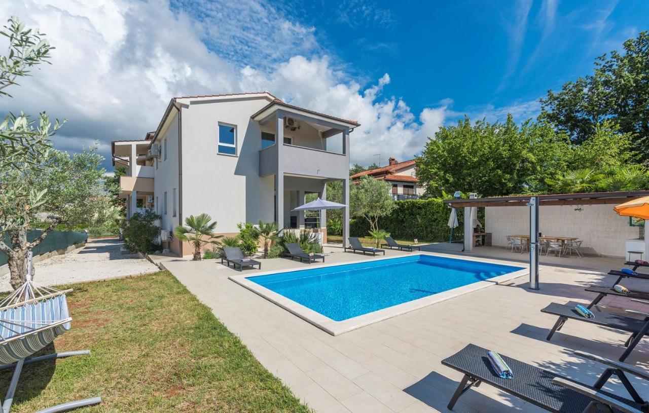 Apart Residence Leko Пореч Екстериор снимка